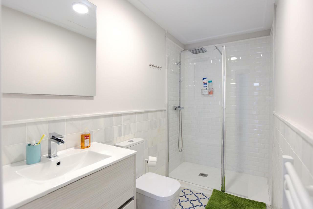 Apartamento De Diseno Con Jacuzzi Privado Granada Eksteriør bilde