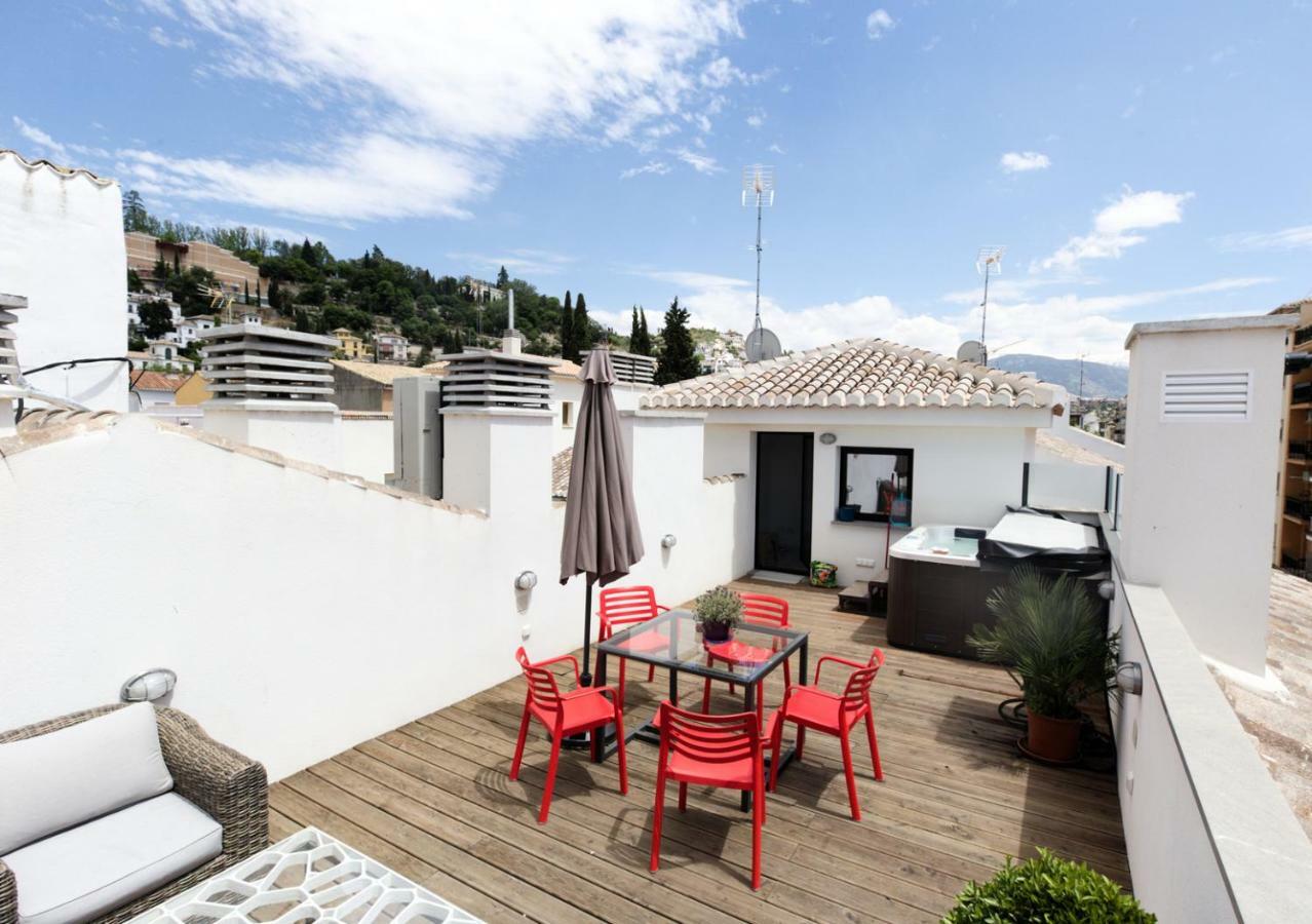 Apartamento De Diseno Con Jacuzzi Privado Granada Eksteriør bilde