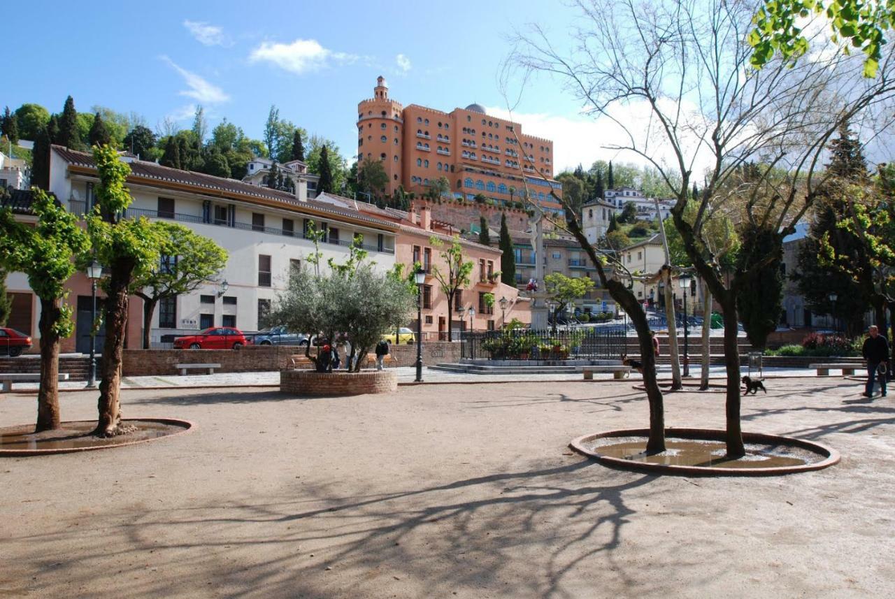 Apartamento De Diseno Con Jacuzzi Privado Granada Eksteriør bilde
